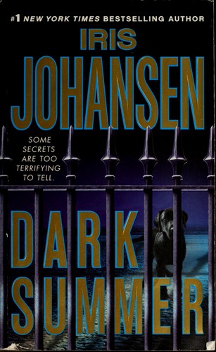 Iris Johansen: Dark summer (2009, St. Martin's Paperbacks)