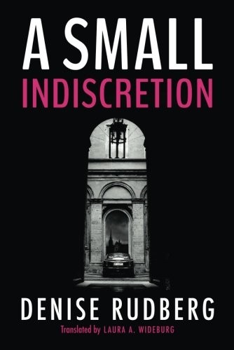 A Small Indiscretion (Paperback, 2014, Amazon Crossing)