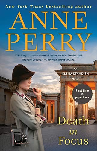 Death in Focus (Paperback, 2020, Ballantine Books)