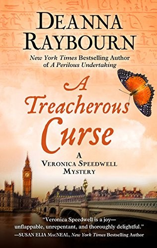 A Treacherous Curse (Hardcover, 2018, Thorndike Press Large Print)