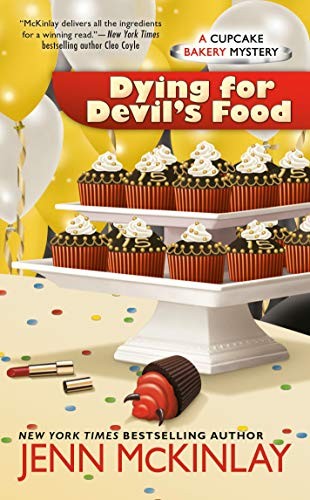 Dying for Devil's Food (Paperback, 2019, Berkley)