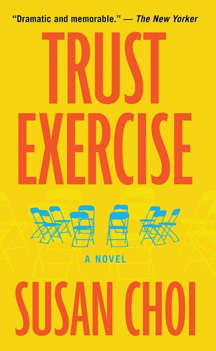 Trust Exercise (Hardcover, 2019, Thorndike Press)