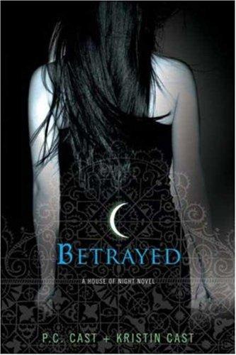 Betrayed (Paperback, 2007, St. Martin's Griffin)