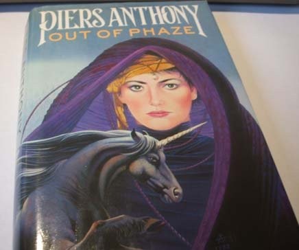 Piers Anthony: Out of Phaze (Apprentice Adept) (1989, Hodder & Stoughton Ltd)