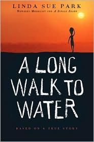 Linda Sue Park: A long walk to water (2009, Clarion Books)